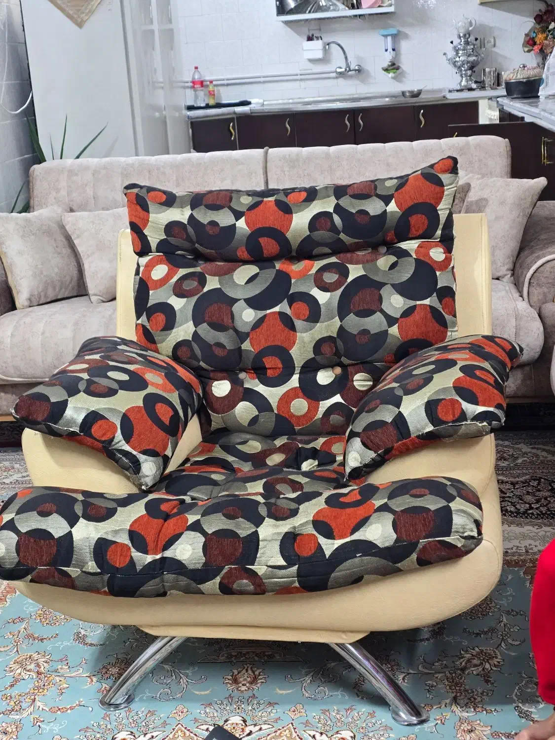 ۲ عدد مبل یک نفره باغی ۶۵۰ تومان  بسیار راحت|مبلمان خانگی و میز عسلی|زیباشهر, |دیوار