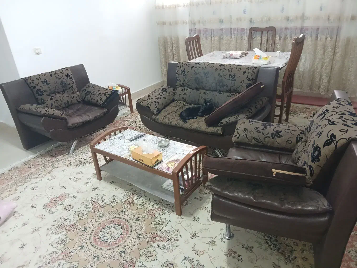 مبل ۴ نفره|مبلمان خانگی و میز عسلی|سبزوار, رضوی|دیوار