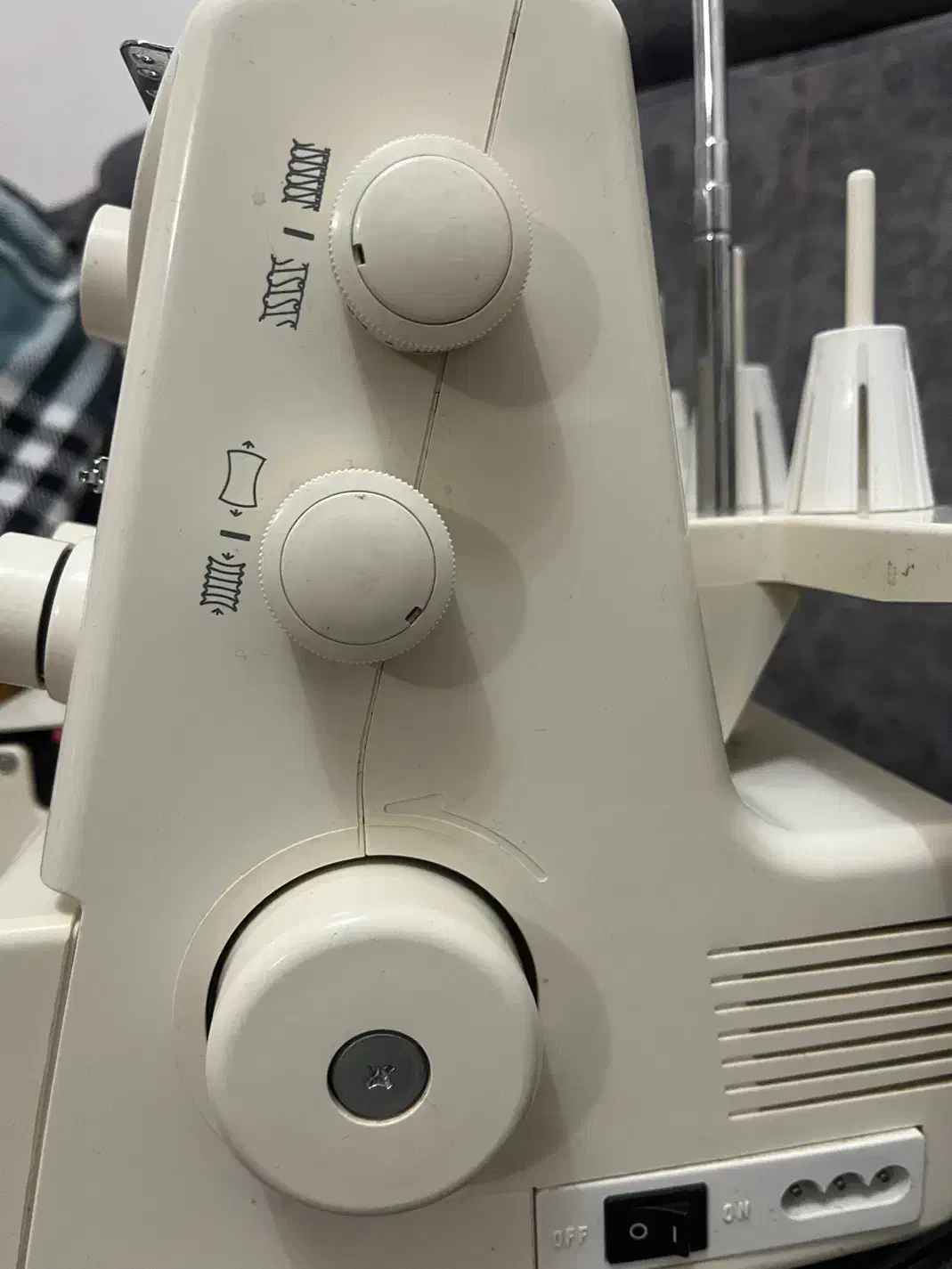 سردوز ژانومه اصل تایوان در حد نو|چرخ خیاطی و ریسندگی|رشت, جهاد|دیوار