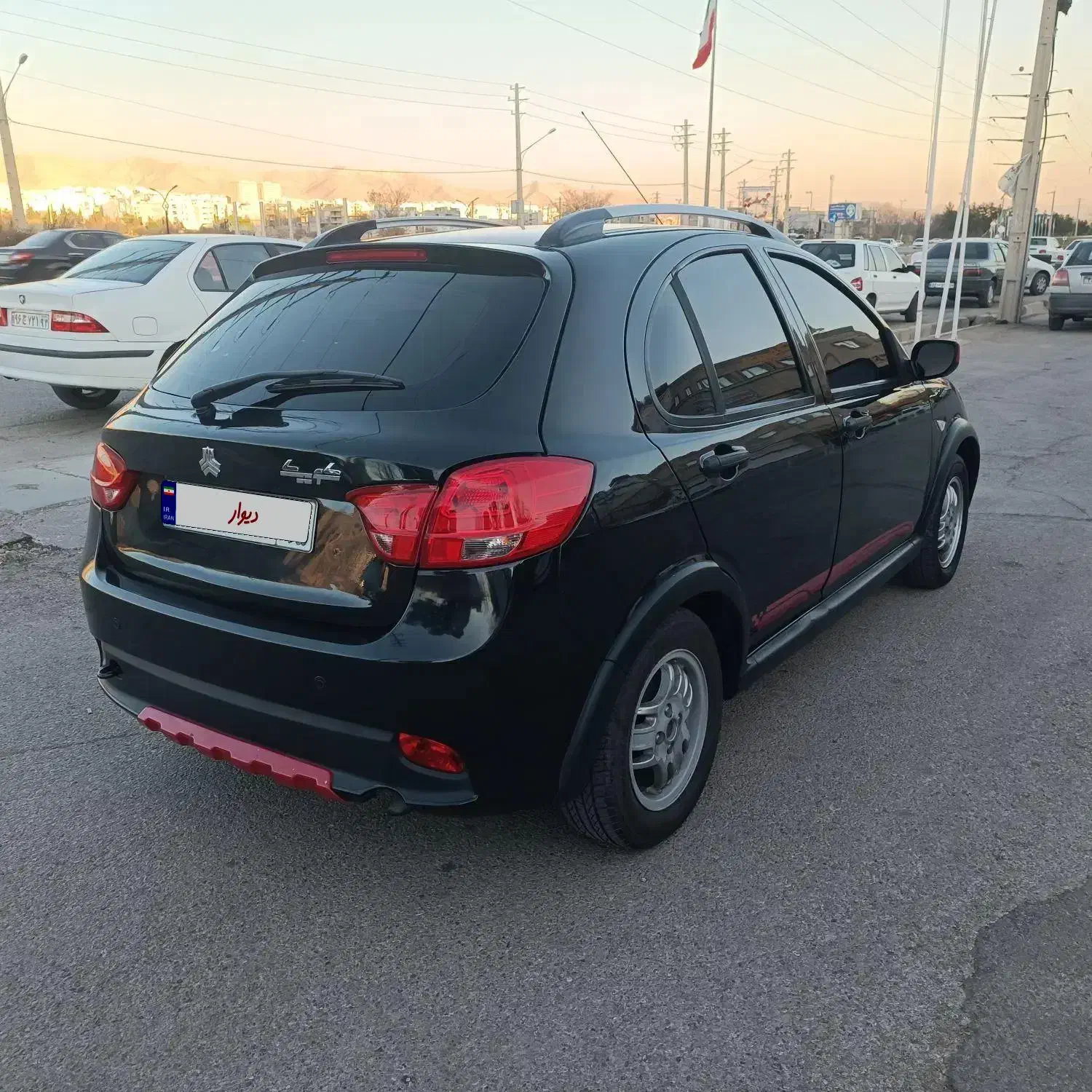 کوییک r مدل ۴۰۱|خودرو سواری و وانت|شیراز, شهرک استقلال|دیوار