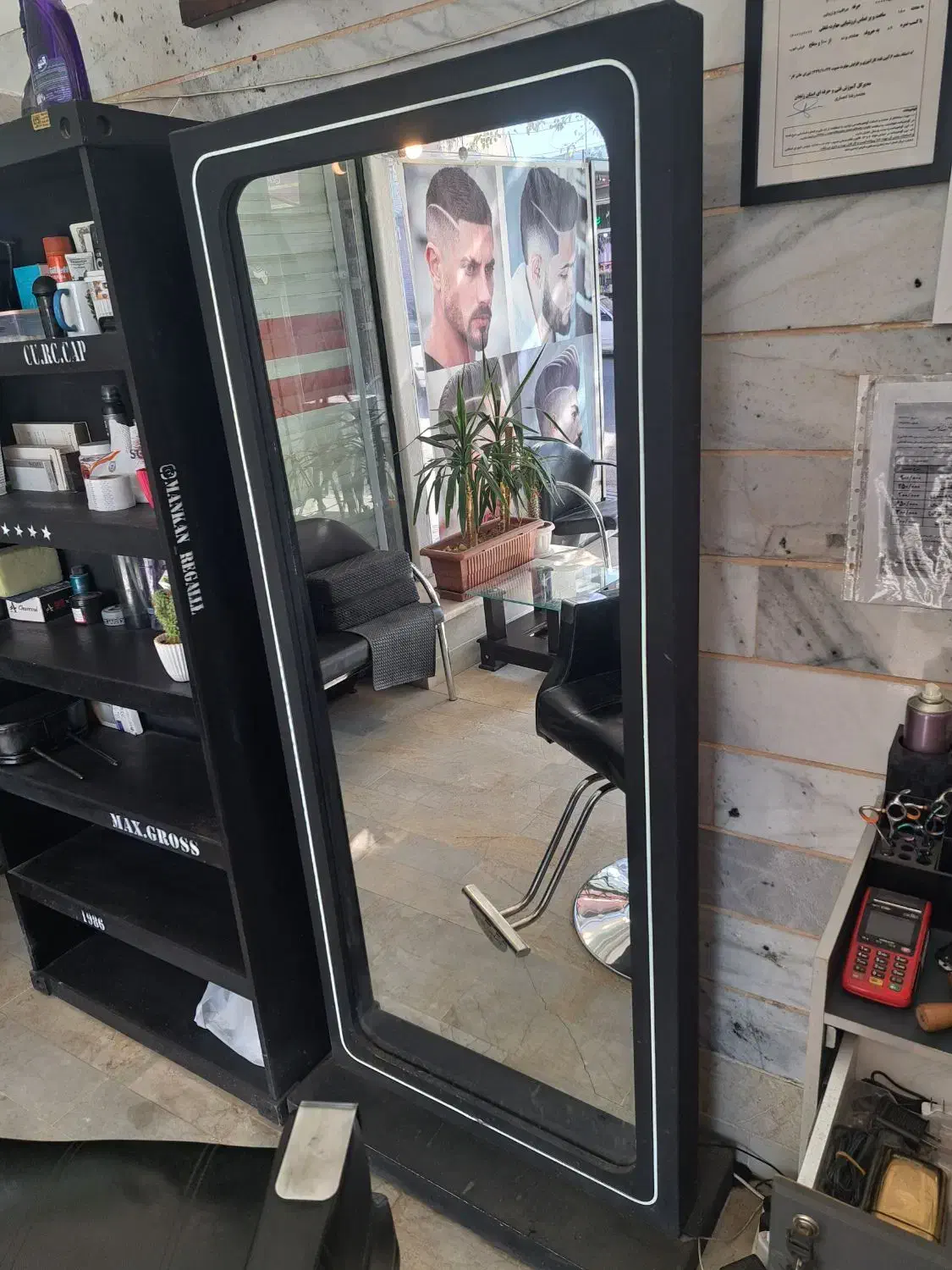 آیینه آرایشگاه و خونگی|آرایشگاه و سالنهای زیبایی|ایجرود, |دیوار