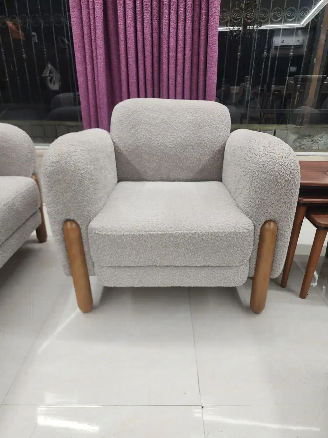 استخدام نجار و رویه کوب و رنگ کار|استخدام صنعتی، فنی، مهندسی|قائمشهر, |دیوار