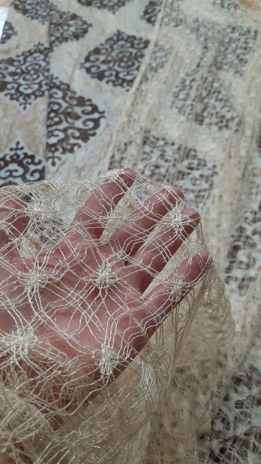 پرده گیپور به همراه یک عدد والان مخمل|پرده، رانر، رومیزی|تهران, دولاب|دیوار