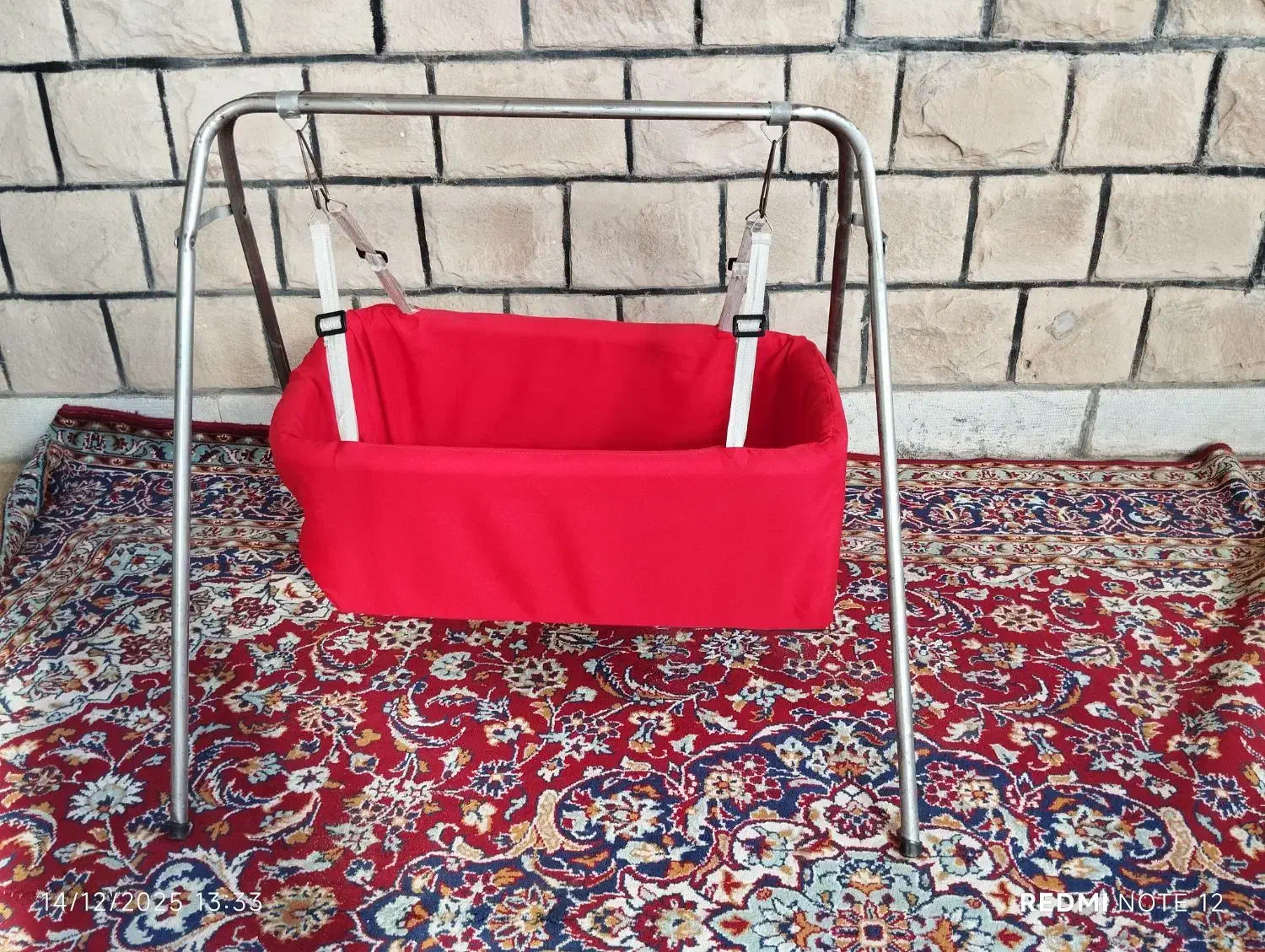 گهواره کودک|تخت و صندلی بچه|مسجد سلیمان, |دیوار