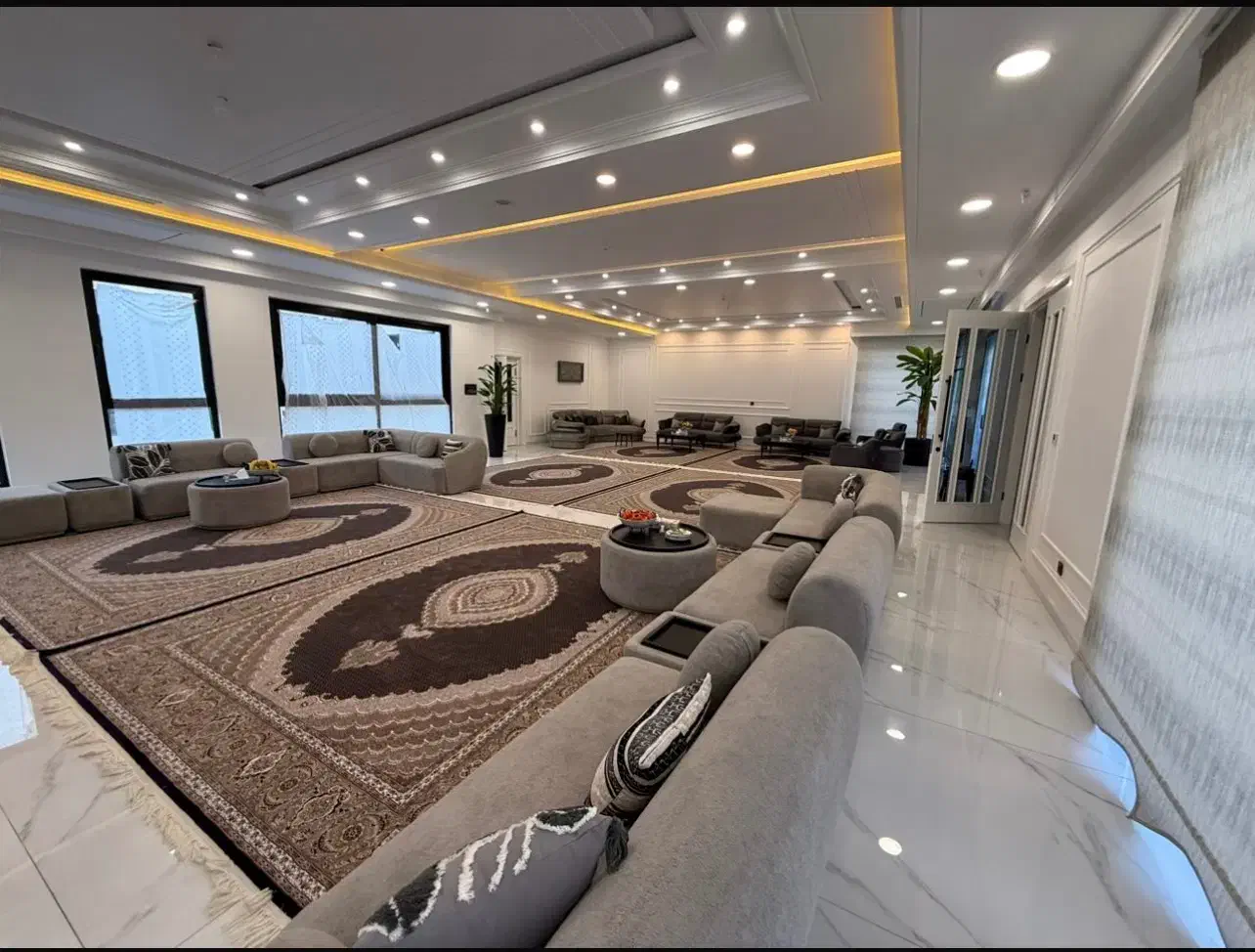 فرش لاکی( خاص و زیبا ) ترند روز در فرش نادر تبریز|فرش|تبریز, |دیوار