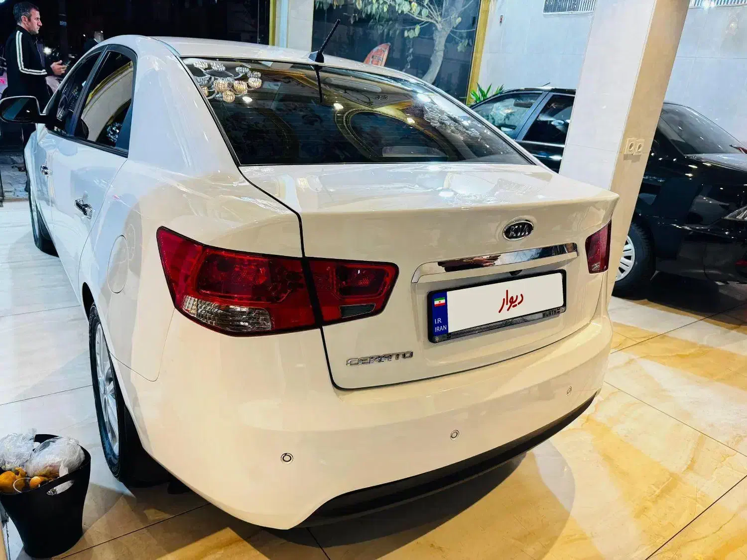 سراتو اپشنال کم کار مدل ۱۳۹۶ بیرنگ|خودرو سواری و وانت|رشت, منظریه|دیوار