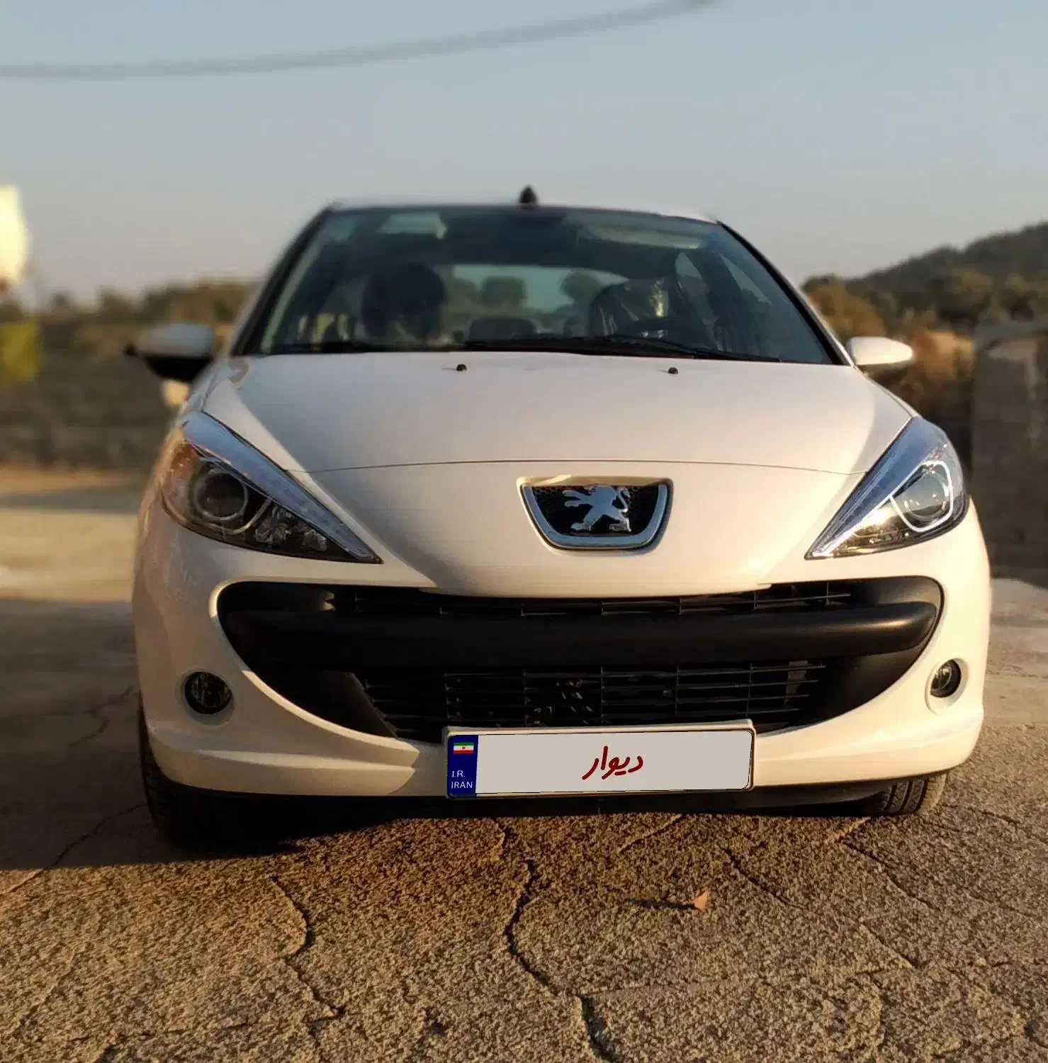 ۲۰۷ خشک|خودرو سواری و وانت|خرم‌آباد, |دیوار