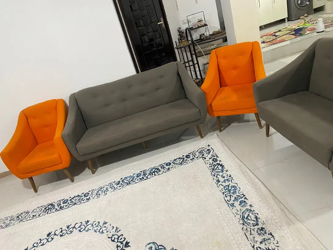 مبل|مبلمان خانگی و میز عسلی|بم, |دیوار