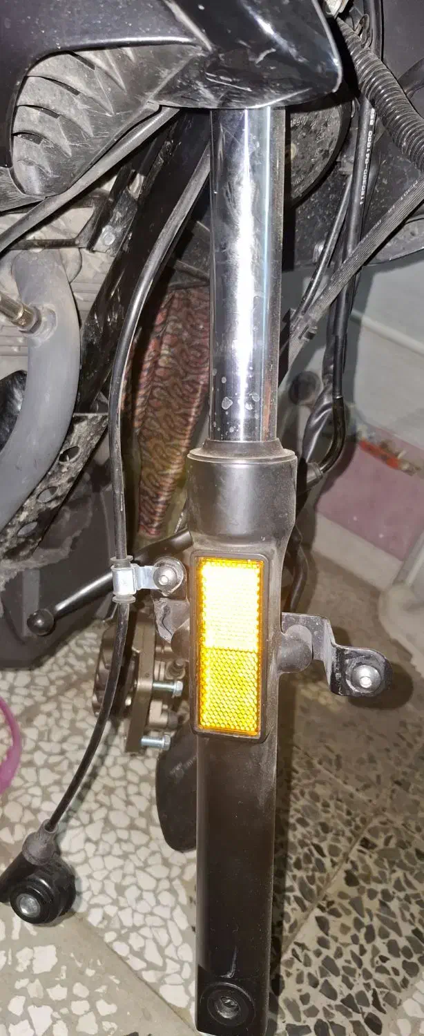 کمک سمت راست موتور zontes n2 230|قطعات یدکی و لوازم جانبی|آزادشهر, |دیوار