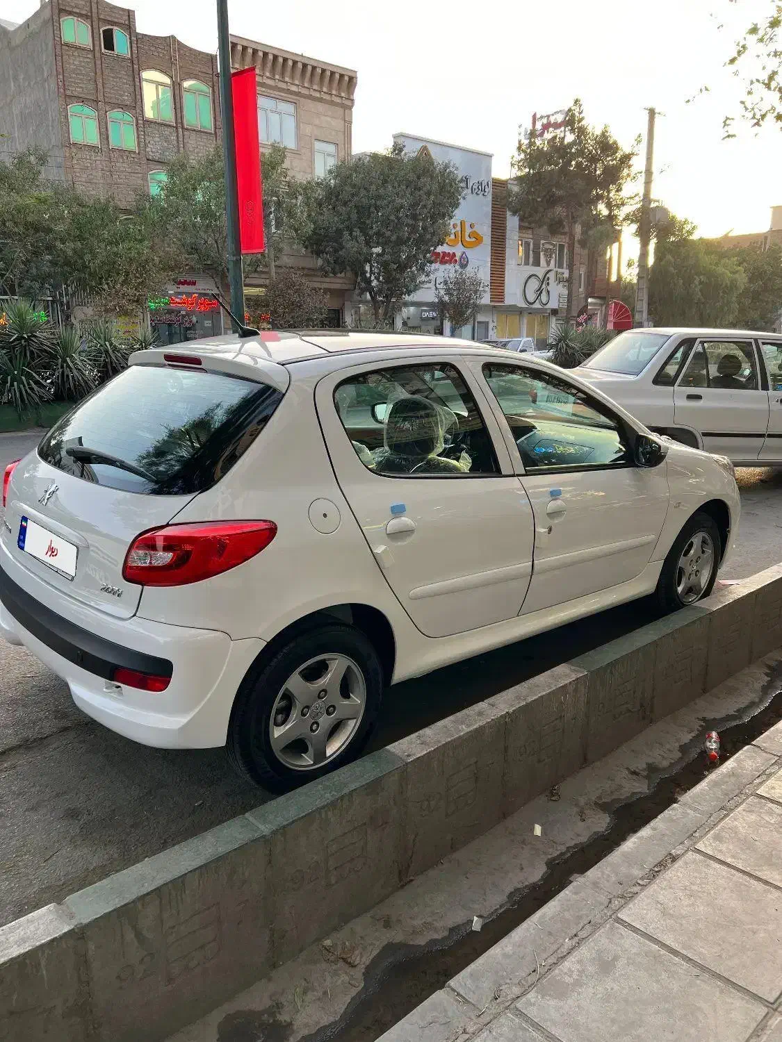 پژو207 پاناروما مدل 1401 کم‌کار|خودرو سواری و وانت|قم, نیروگاه|دیوار