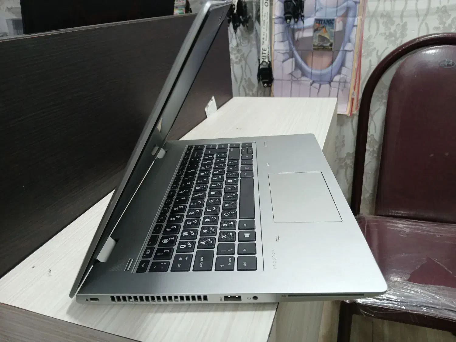 لپتابHPبا رنگ خاص نقره ای سیمکارت خور نسل۸|رایانه همراه|اهواز, گلستان|دیوار