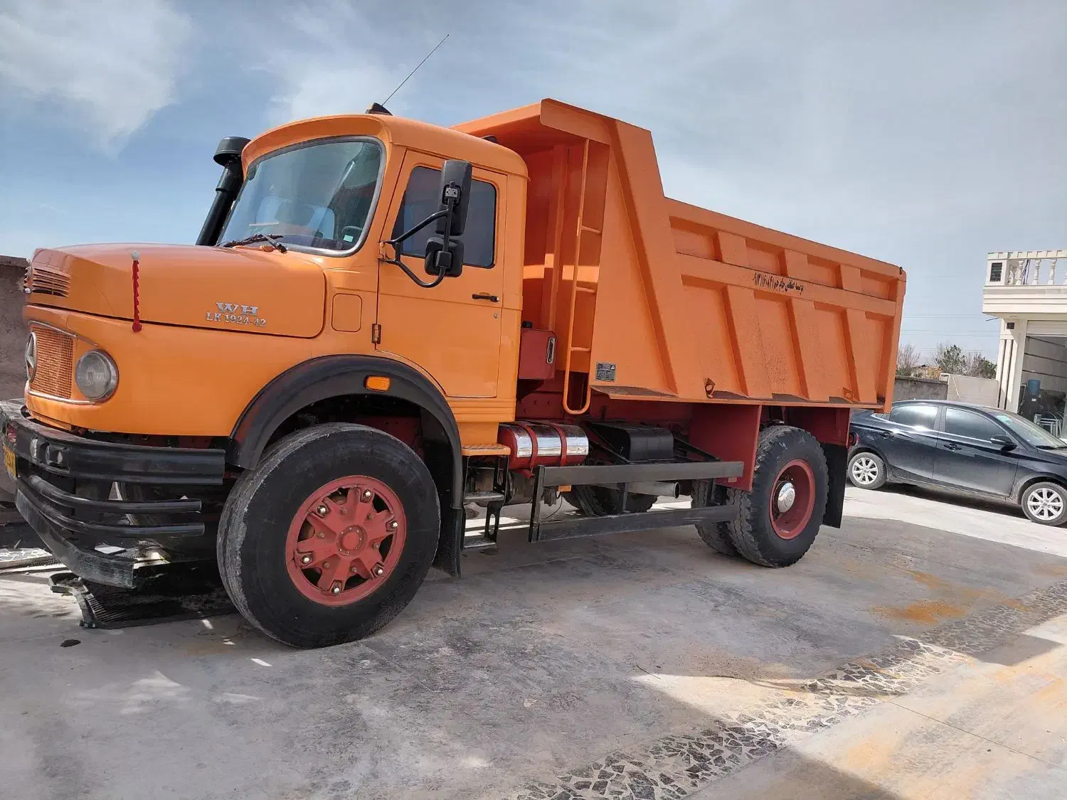 ۷۱۵۰۰۰۰۰۰۰۰بنز کمپرسی ۴۰۱|خودرو سنگین|کربال, |دیوار