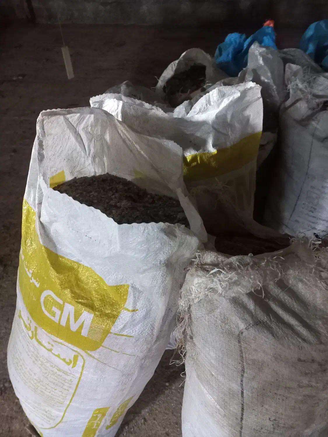 کود مرغ خشک درجه۱|خدمات باغبانی و درختکاری|جلین, |دیوار