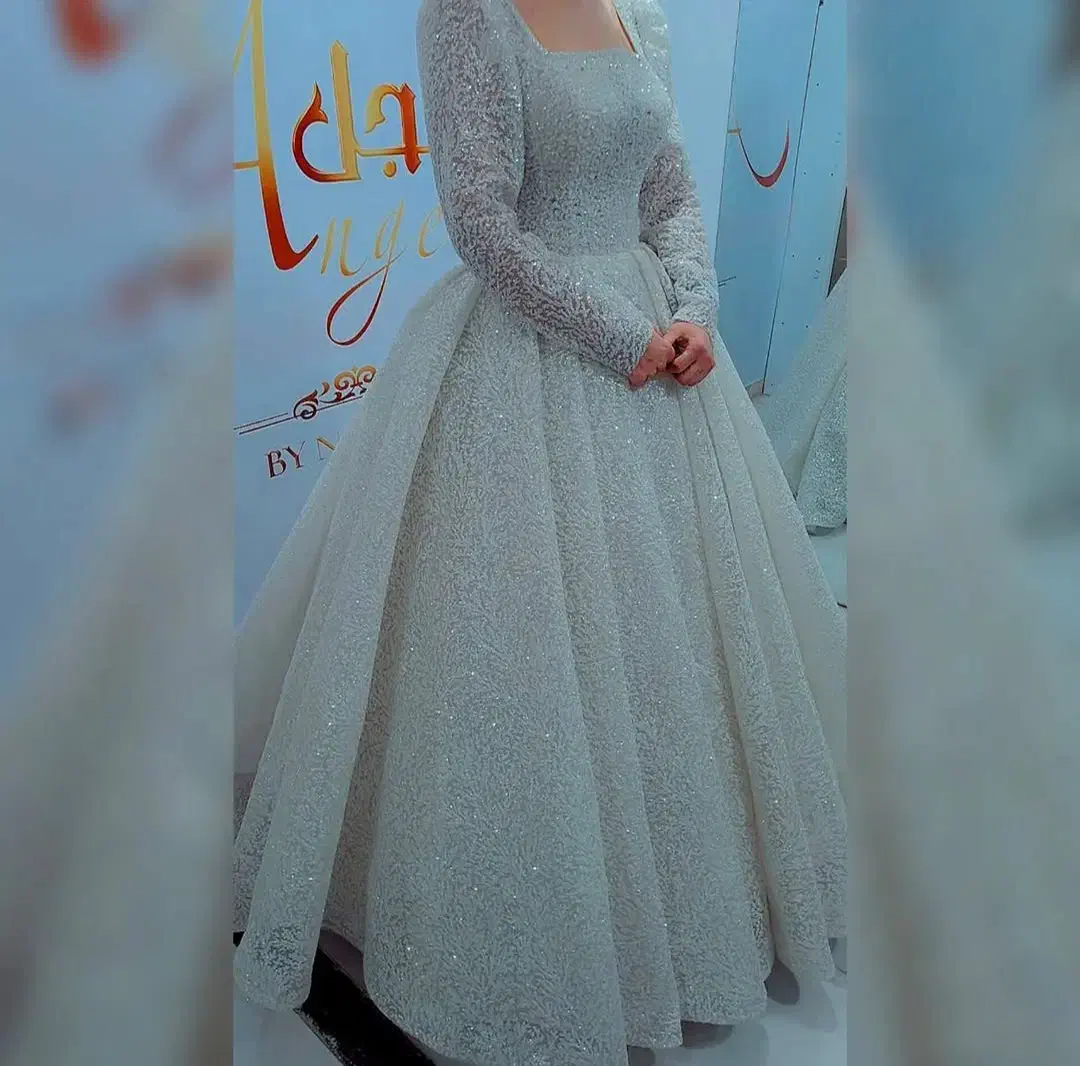 لباس عروس|لباس|جغتای, |دیوار