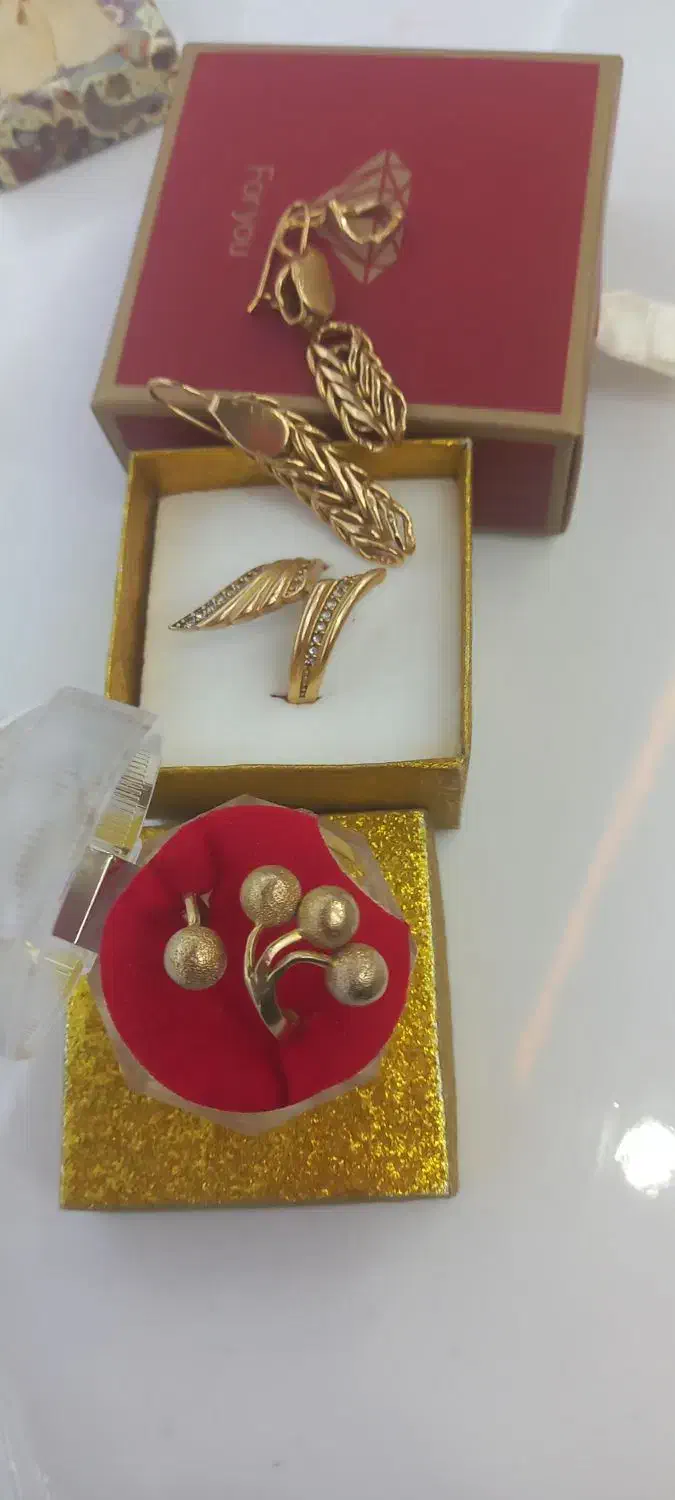 قیمت‌‌تابلو‌‌‌‌‌+‌‌‌۵۰‌هزارتومن‌فروش‌فوری|جواهرات|کرج, حصارک بالا|دیوار