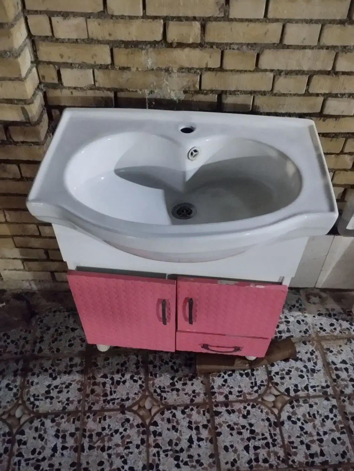 روشویی در حدنو|لوازم سرویس بهداشتی|چمران, |دیوار