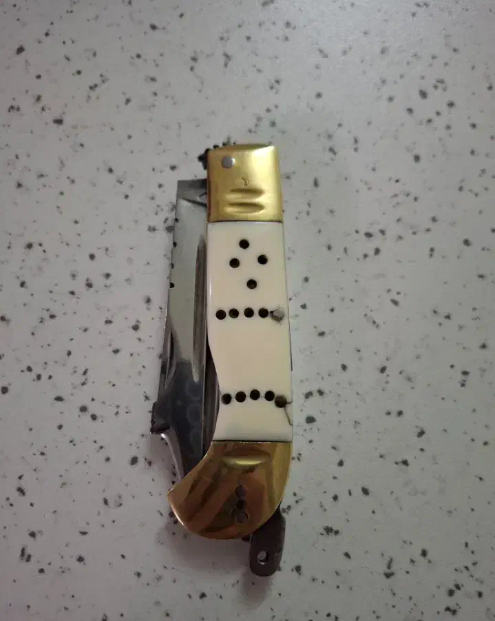 چاقو|کلکسیون اشیاء عتیقه|زنجان, |دیوار