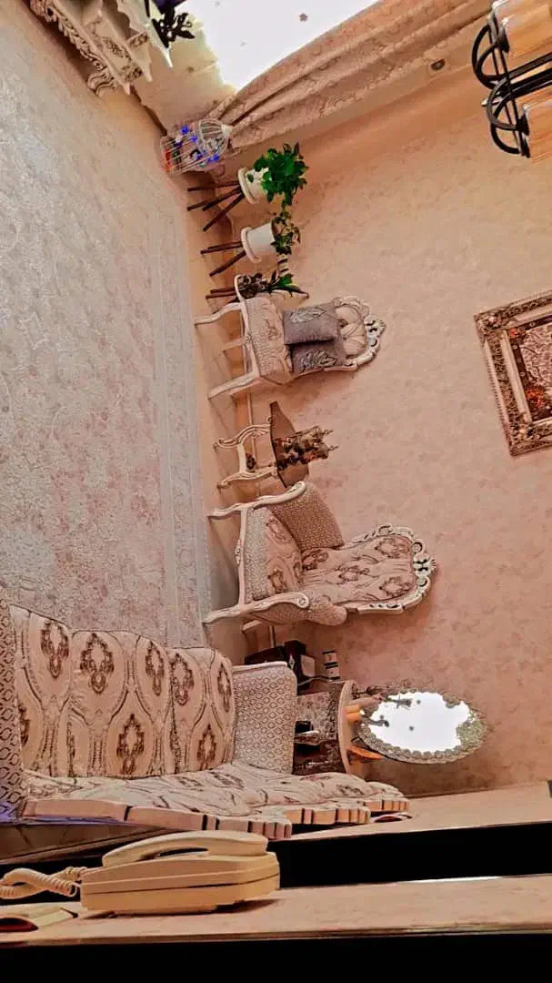 مبل ۷ نفره سلطنتی|مبلمان خانگی و میز عسلی|اسلامشهر, شهرک مفیدی|دیوار