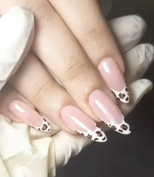 30% تخفیف ویژه کاشت ناخن به مناسبت شب یلدا|خدمات آرایشگری و زیبایی|بندر امام خمینی, |دیوار