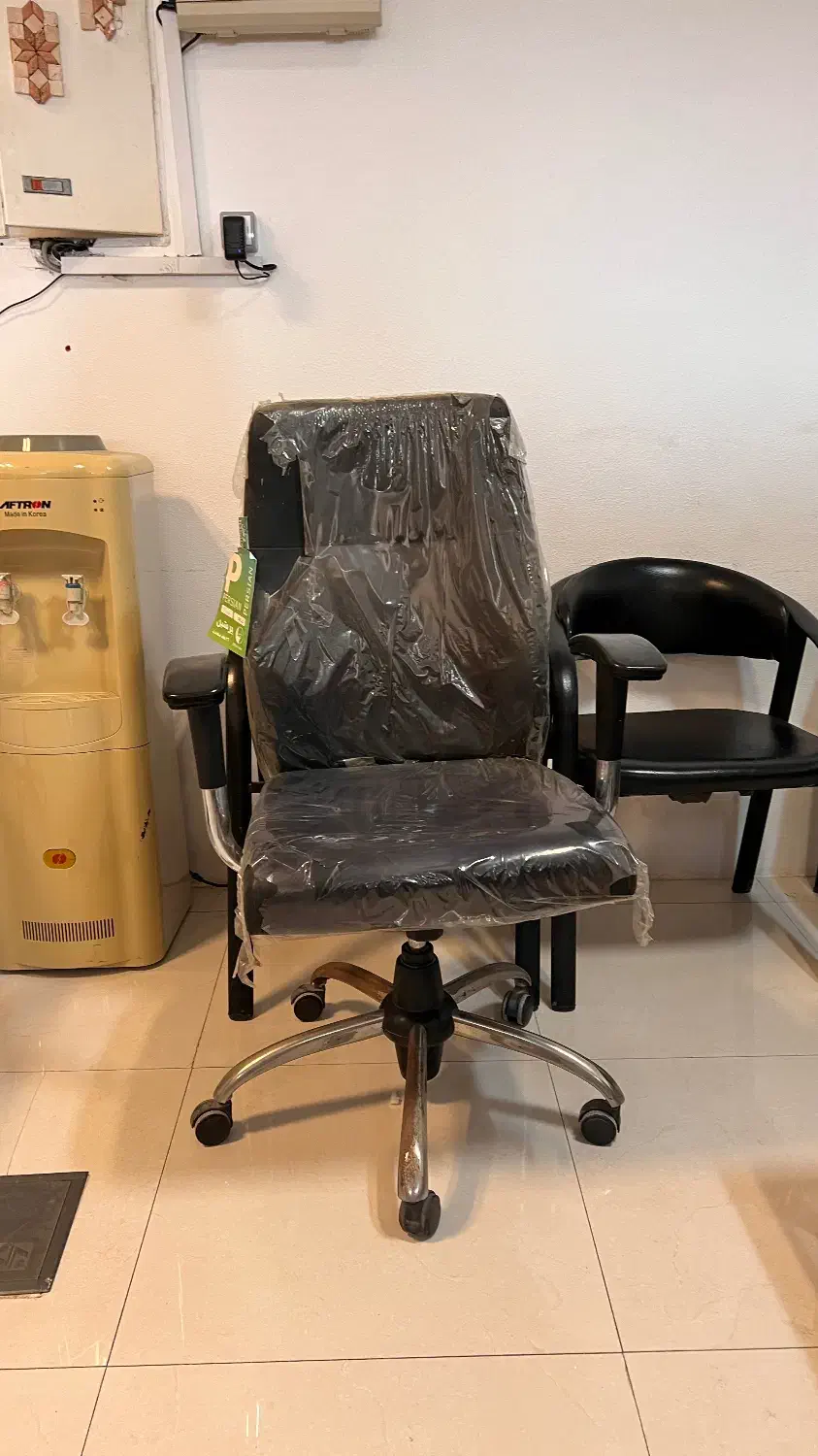 صندلی اداری کارکرده|دفتر کار|بندرعباس, |دیوار