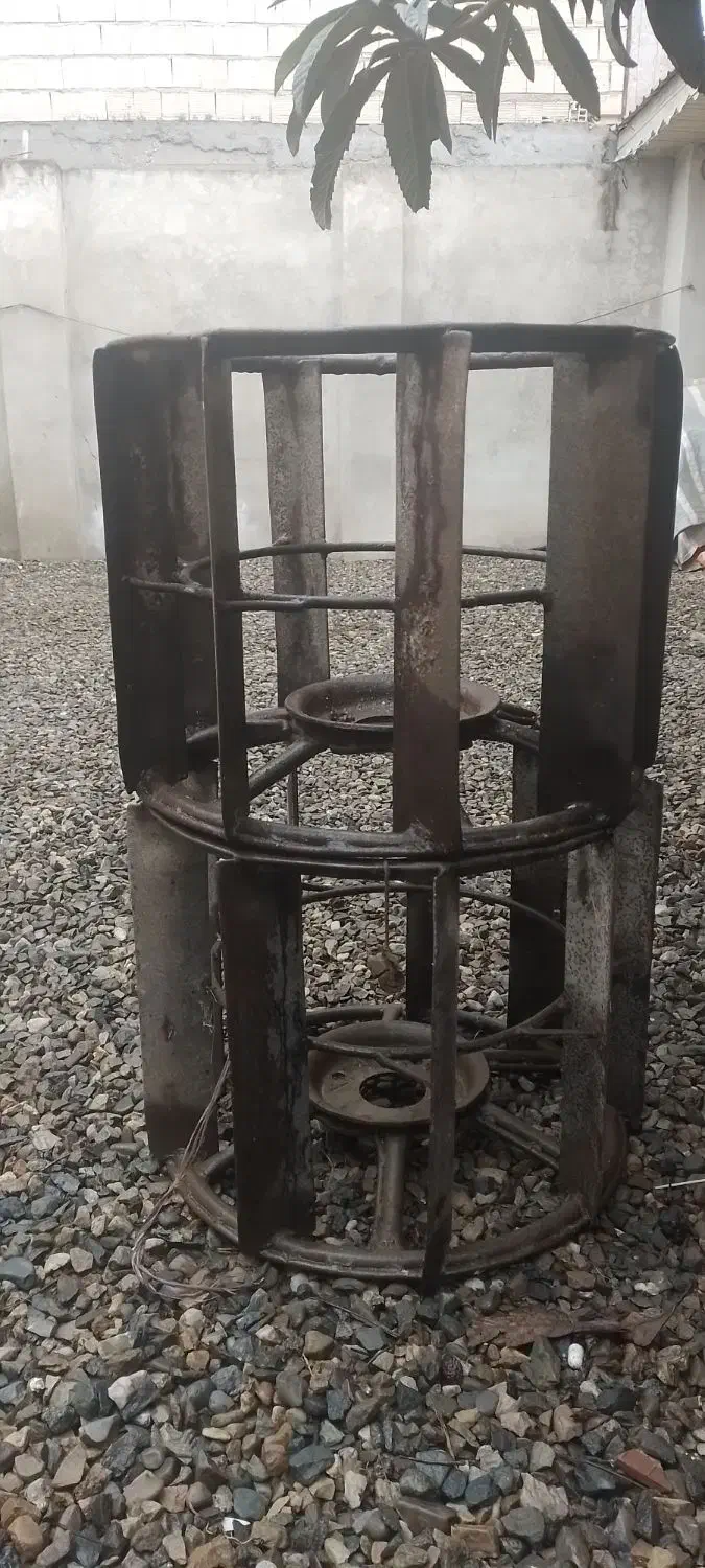 یک جفت پره موساپیشی|ابزارآلات|صومعه‌سرا, |دیوار