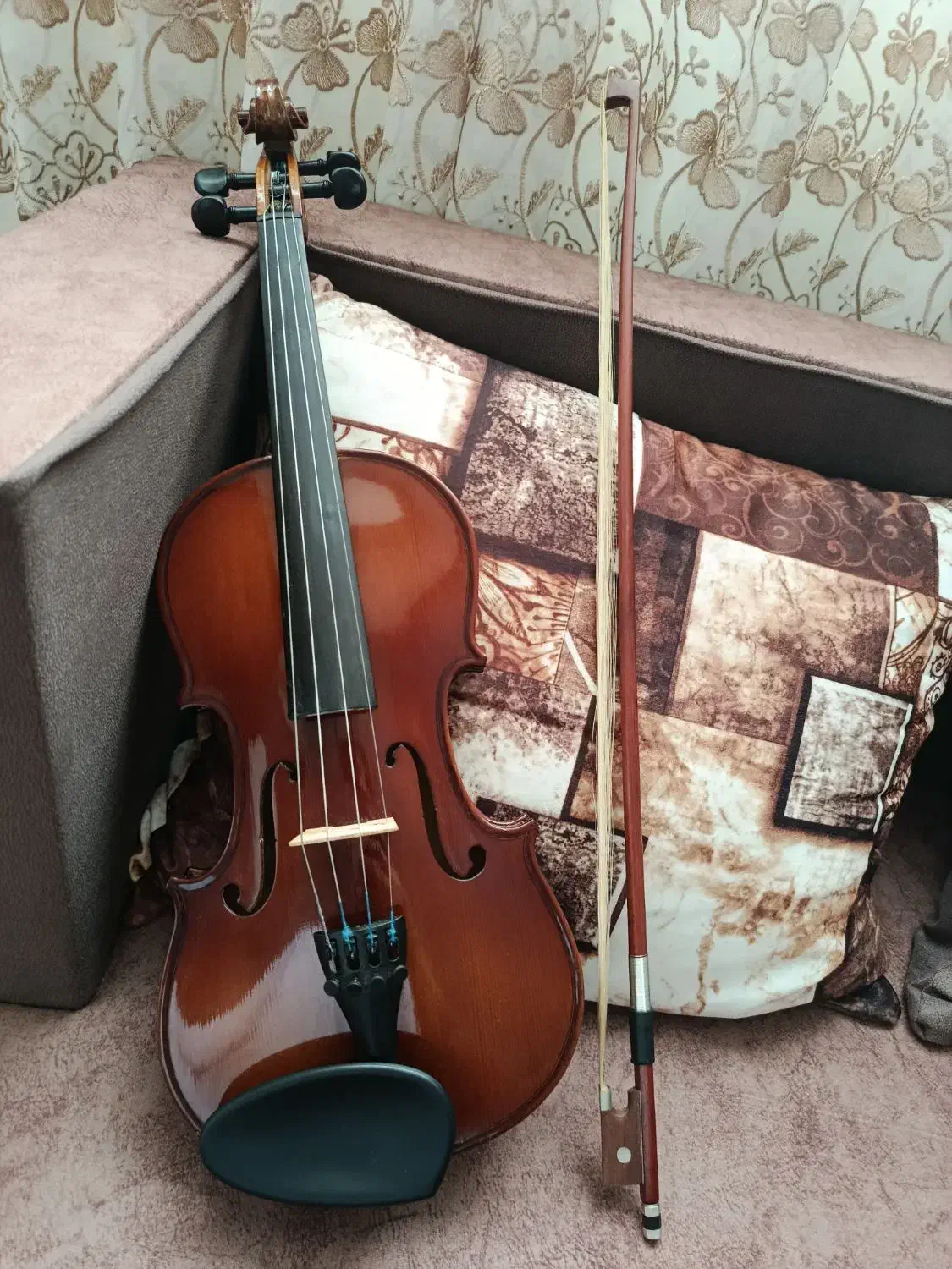 ویولن 3/4 بسیار با کیفیت ، معاوضه با کمانچه|ویولن|پاکدشت, پاکدشت (مامازند)|دیوار