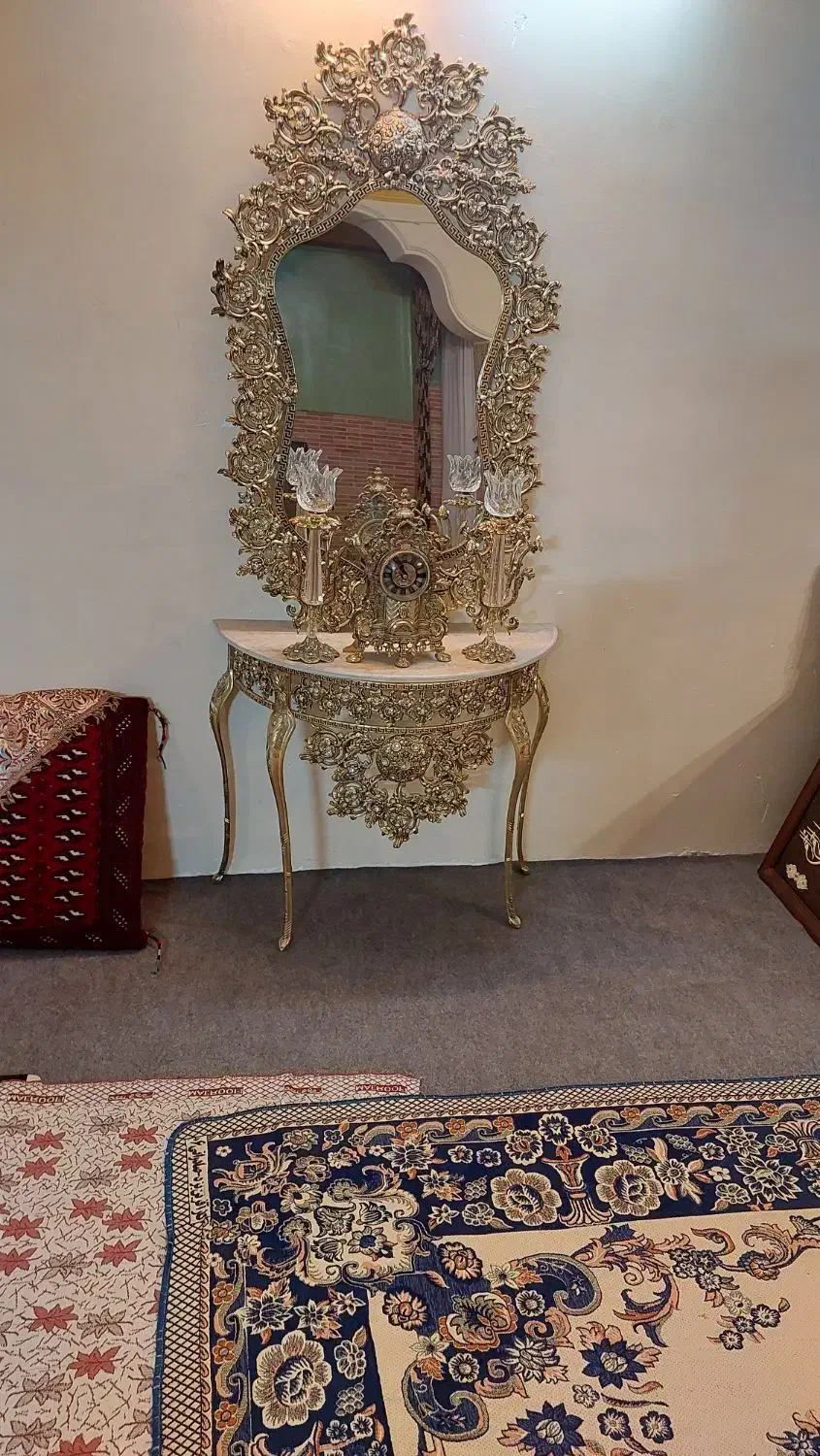 همه باهم|آینه|گرگان, |دیوار