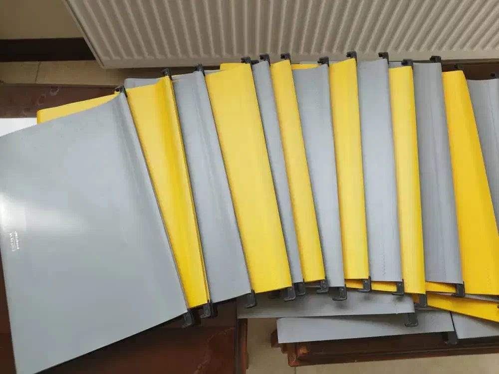 حراج پوشه آویز سهند|لوازم التحریر|شاهینشهر, شهرک گلدیس|دیوار