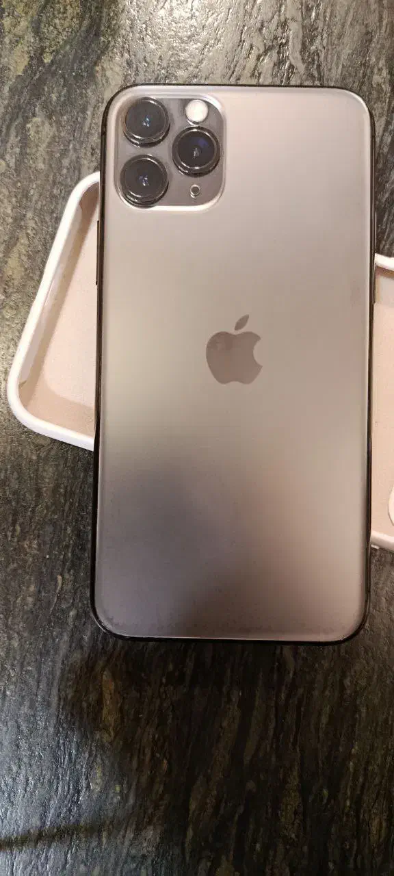 11pro|موبایل|شاندیز, |دیوار