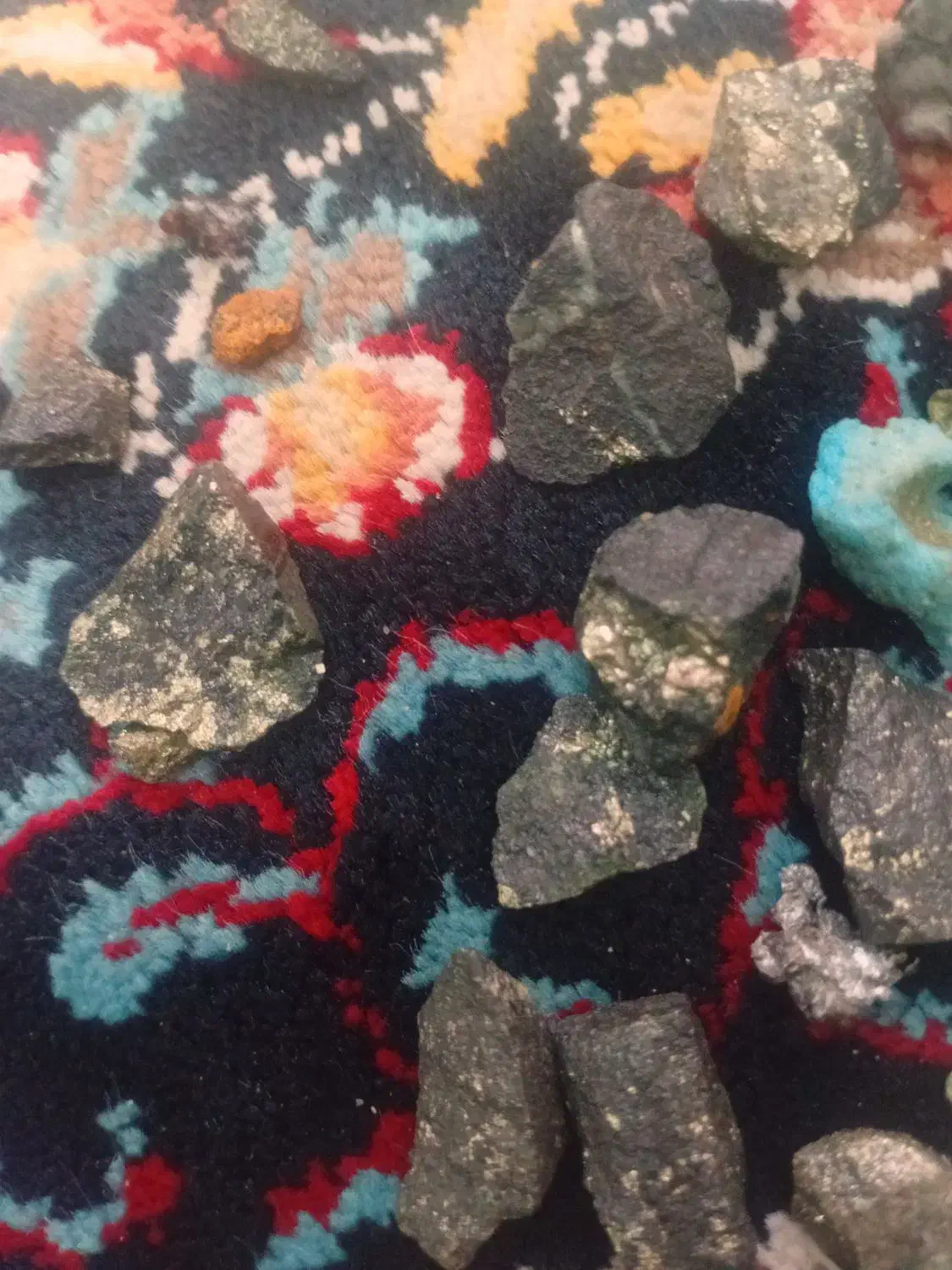 سنگ وخاک طلا|کلکسیون اشیاء عتیقه|قنوات, |دیوار