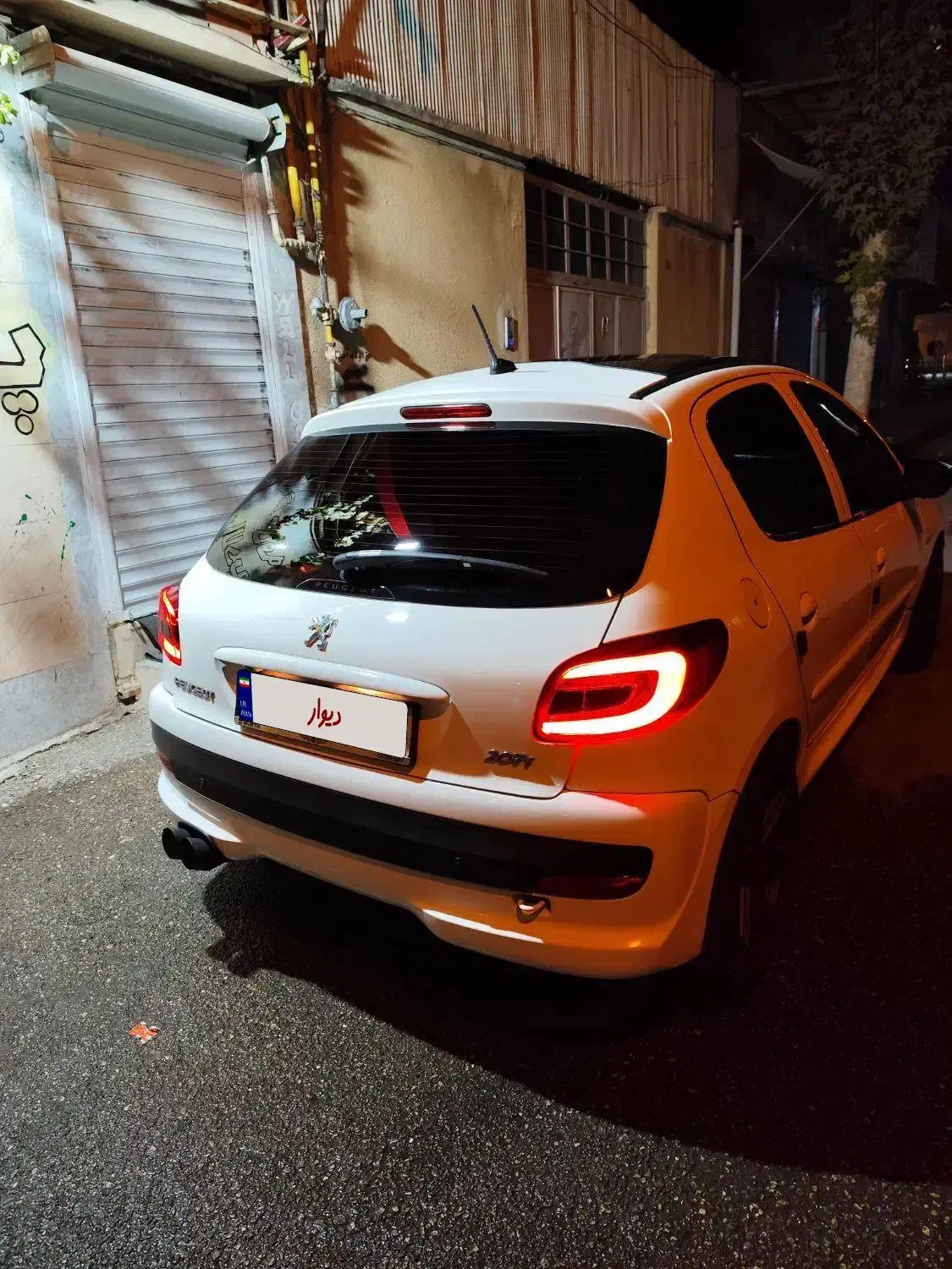 ۲۰۷ سقف شیشه ای۱۴۰۰|خودرو سواری و وانت|خرمآباد, |دیوار