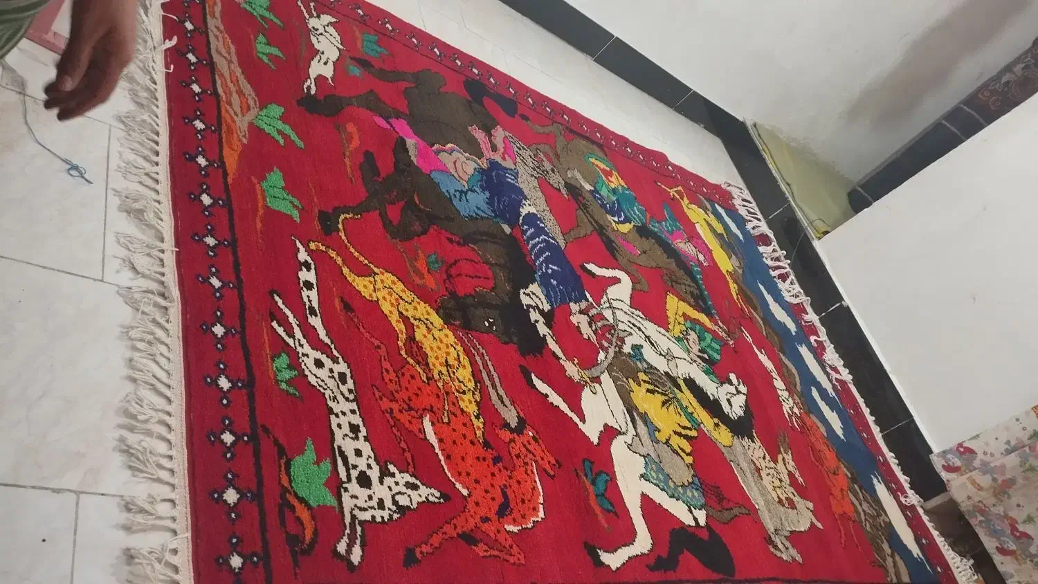 قالی دستبافت نو|فرش|تهران, میدان ولیعصر|دیوار