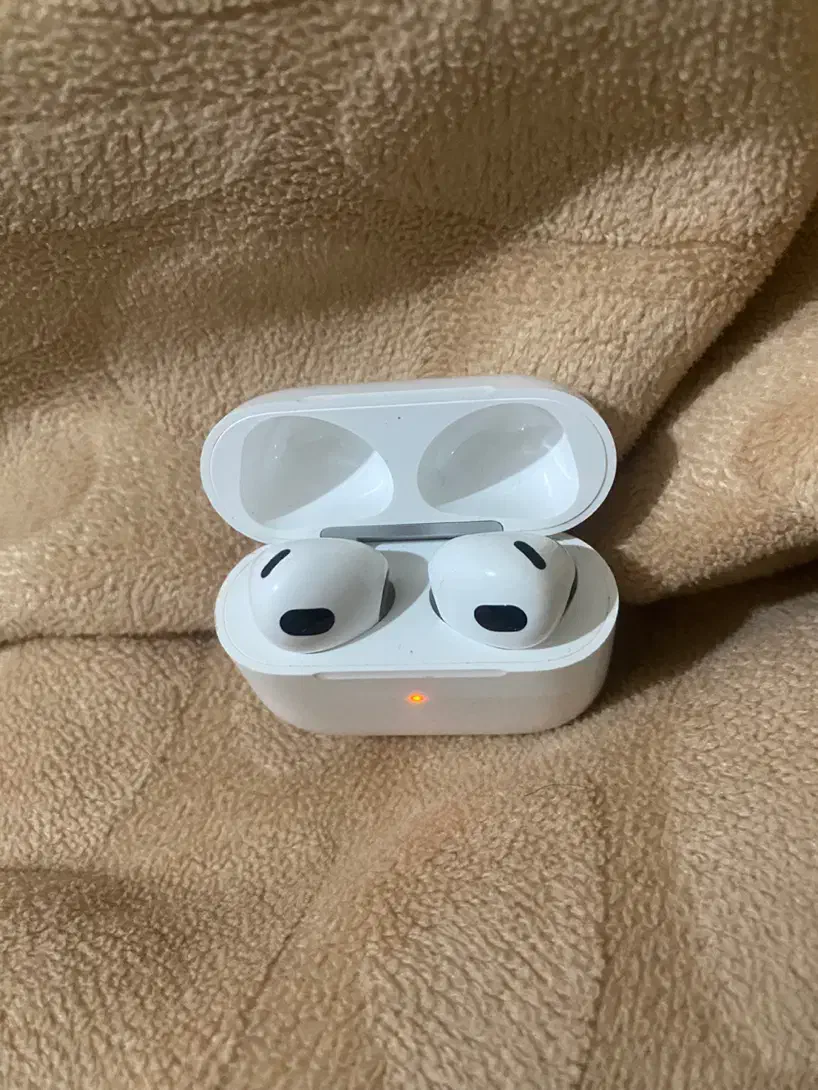 ایرپاد سری ۴اورجینال ۲۰۲۴|پخش‌کننده همراه|نوشهر, |دیوار