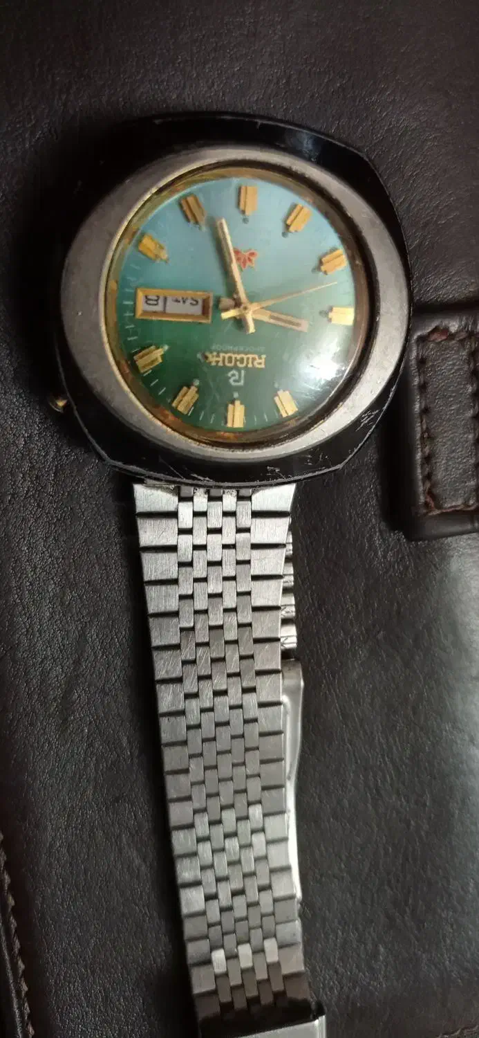 ساعت نبضی ریکو|ساعت|قلعه چای, |دیوار