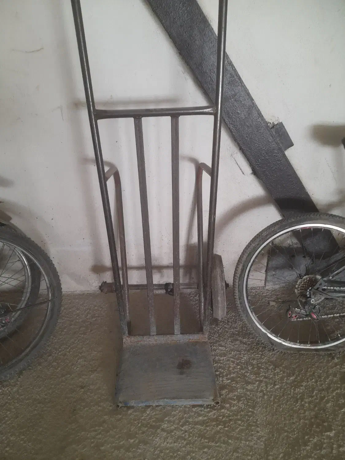 گاری|ابزارآلات|کاکاوند, |دیوار