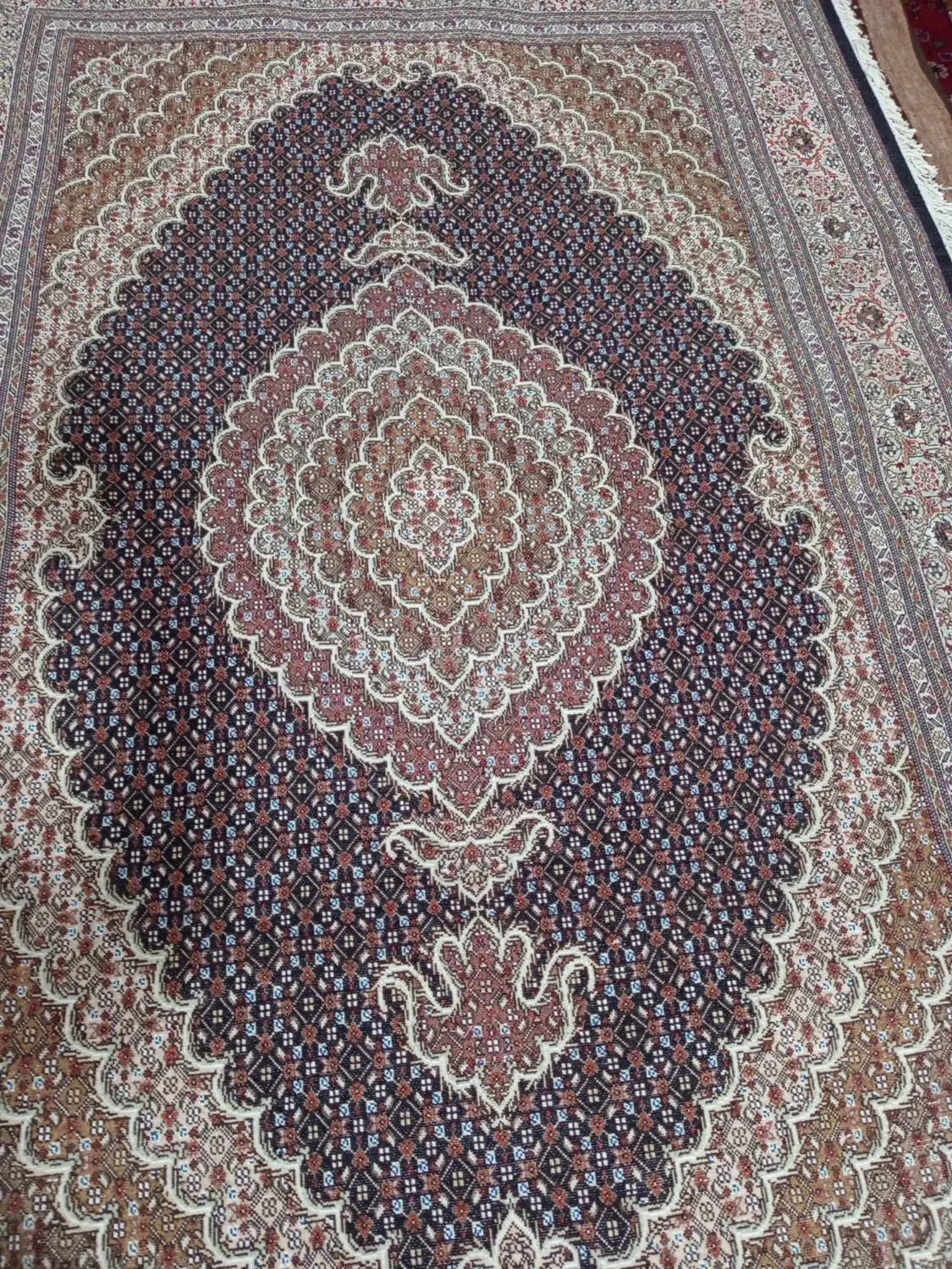 فرش دستباف|فرش|ارومیه, |دیوار