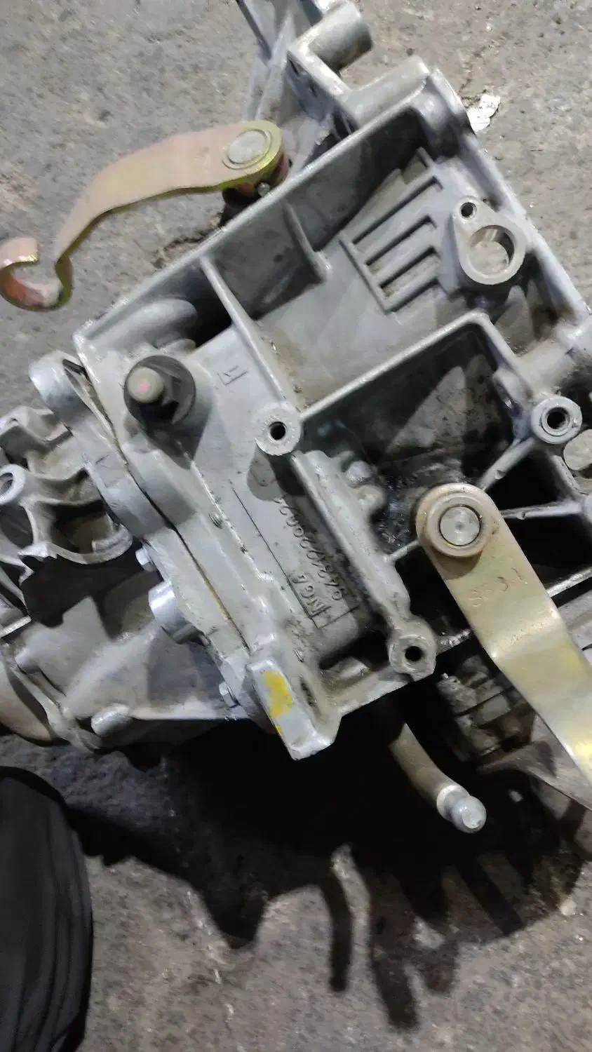 یک عدد گیربکس پژو صفر|قطعات یدکی و لوازم جانبی|شاهدشهر, |دیوار