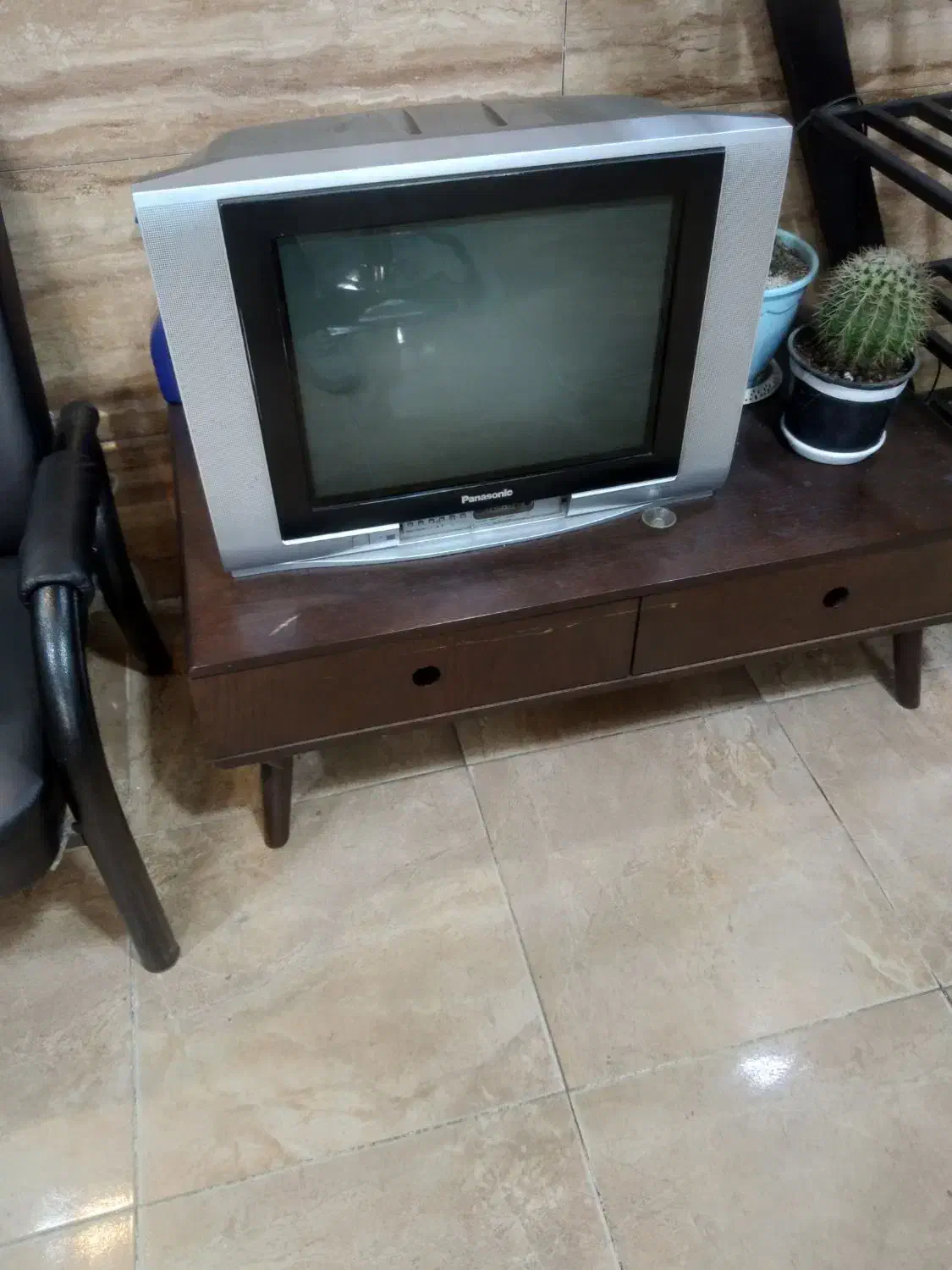 تلویزیون پاناسونیک|تلویزیون و پروژکتور|رشت, نخودچر|دیوار