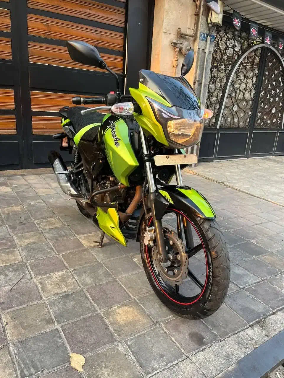 پالس.آپاچی 150 مدل 93 درحد درحد ضمانت کتبی|موتورسیکلت|تهران, نارمک|دیوار