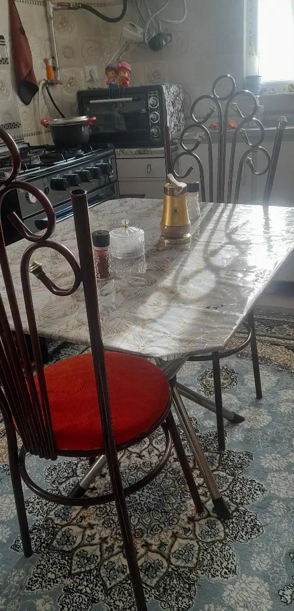 میزغذا خوری ۴نفره|میز و صندلی غذاخوری|اردبیل, |دیوار