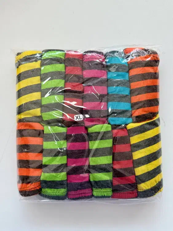 لباس زنانه|لباس|دهدشت, |دیوار