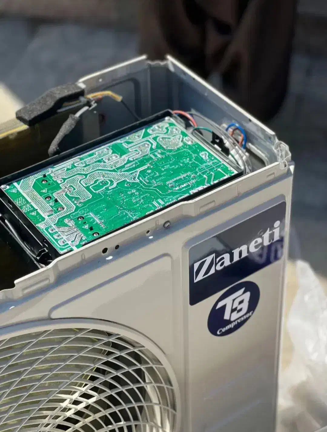 Zaneti / ZMSA-24hoiraf|کولر گازی و فن‌کوئل|ارومیه, |دیوار