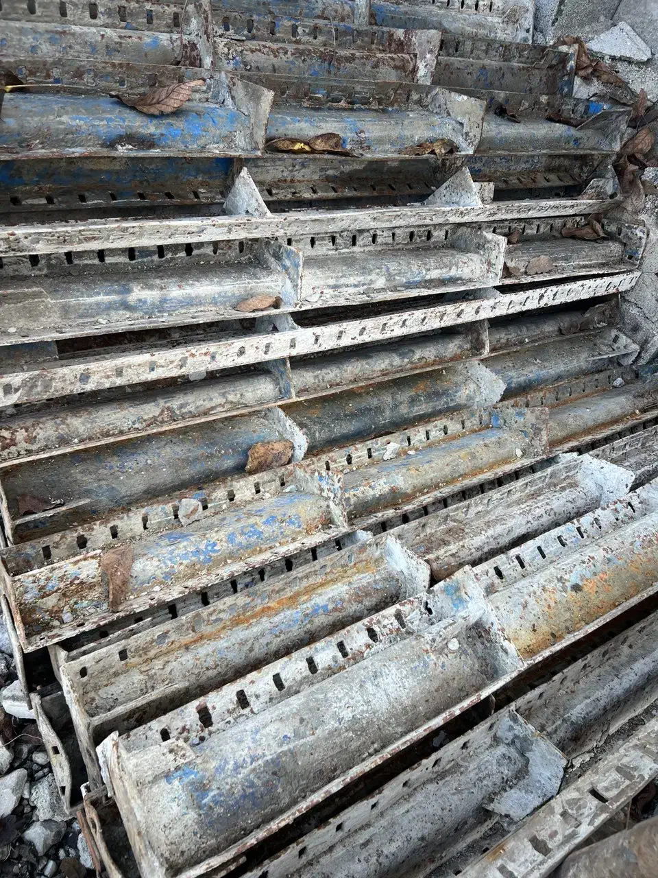 قالب فلزی|مصالح و تجهیزات ساختمان|رویان, |دیوار