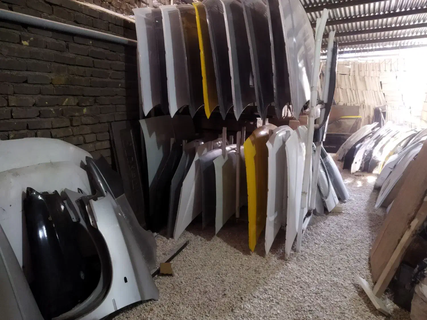 بدنه خودرو ایرانی|قطعات یدکی و لوازم جانبی|اصفهان, رهنان|دیوار