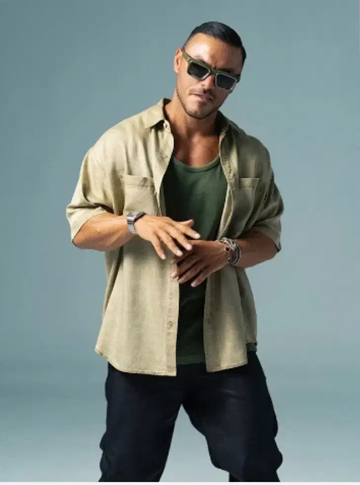 دو عدد بلیط کنسرت ارمین کنار هم همکف|بلیت کنسرت|شیراز, ارم|دیوار