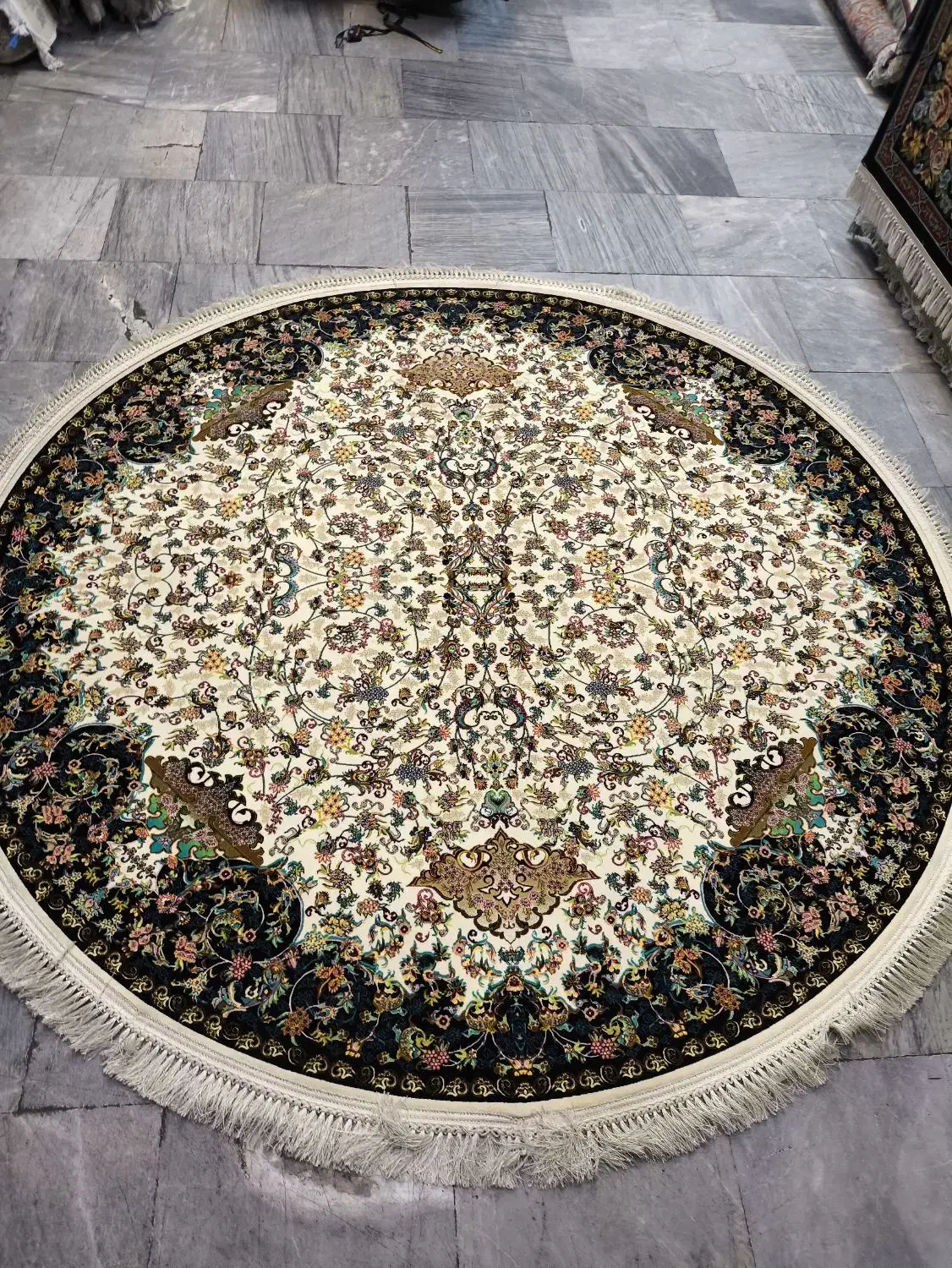 فرش دایره آکبندقطر2مترافشان کرم|فرش|تهران, امام حسین|دیوار