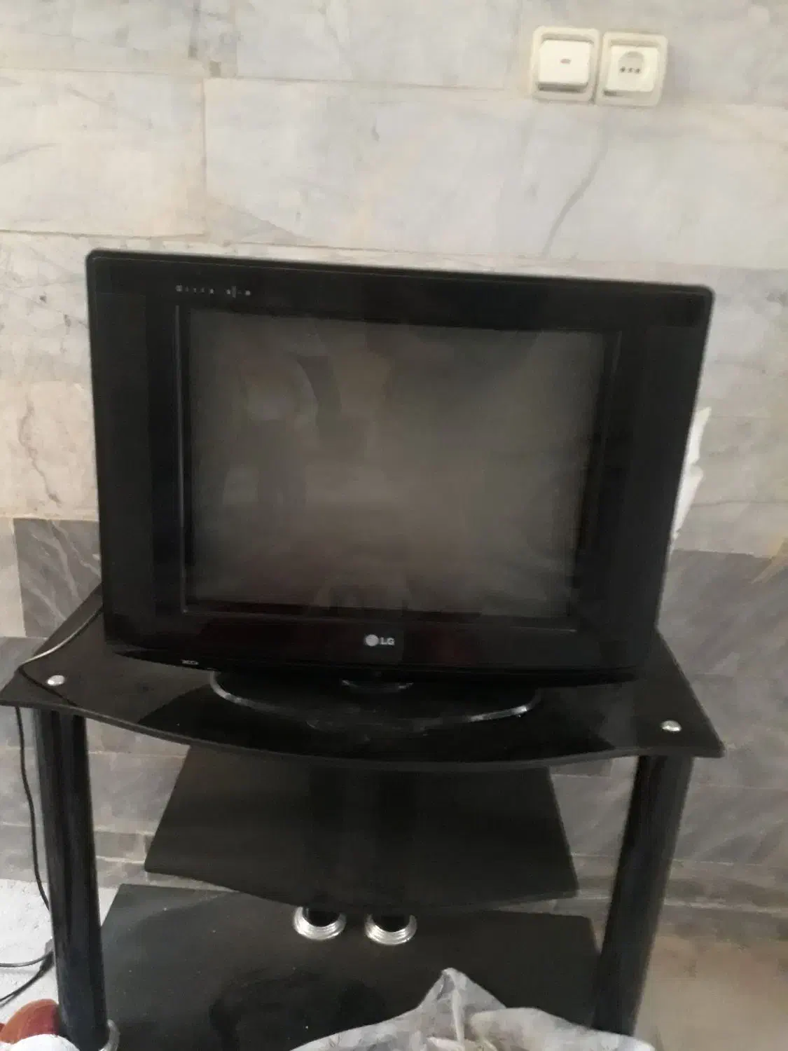 تلوزیون LG|تلویزیون و پروژکتور|قم, شهر قائم|دیوار