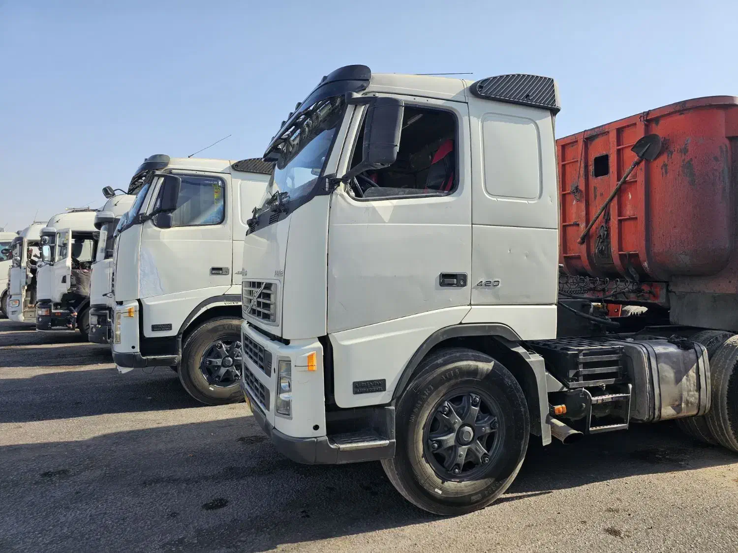 اف اچ مدل ۸۲|خودرو سنگین|آباده, |دیوار