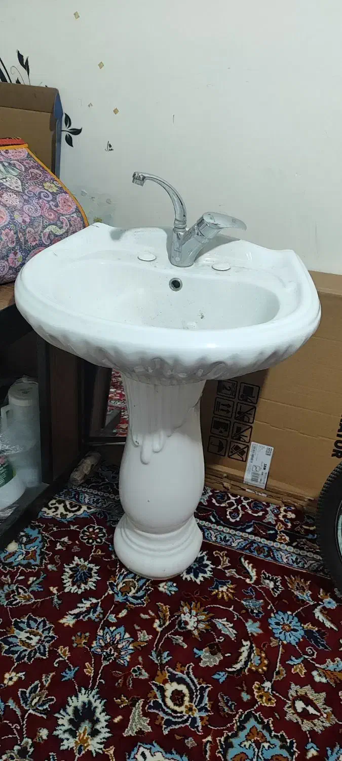 روشویی به همراه شیر اب|لوازم سرویس بهداشتی|سنندج, |دیوار