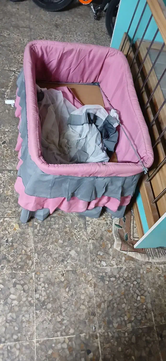 تخت وگهواره ودوچرخه|تخت و صندلی بچه|تهران, مقدم|دیوار